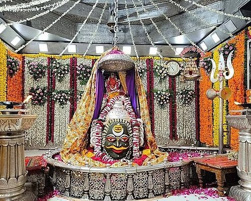Luxury Omkareshwar Spiritual Retreat image 1
