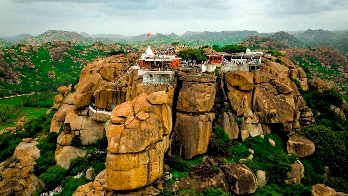 2-Day Hampi Ruins & Anegundi (Kishkindha) Retreat (for 1-5 persons) image 1