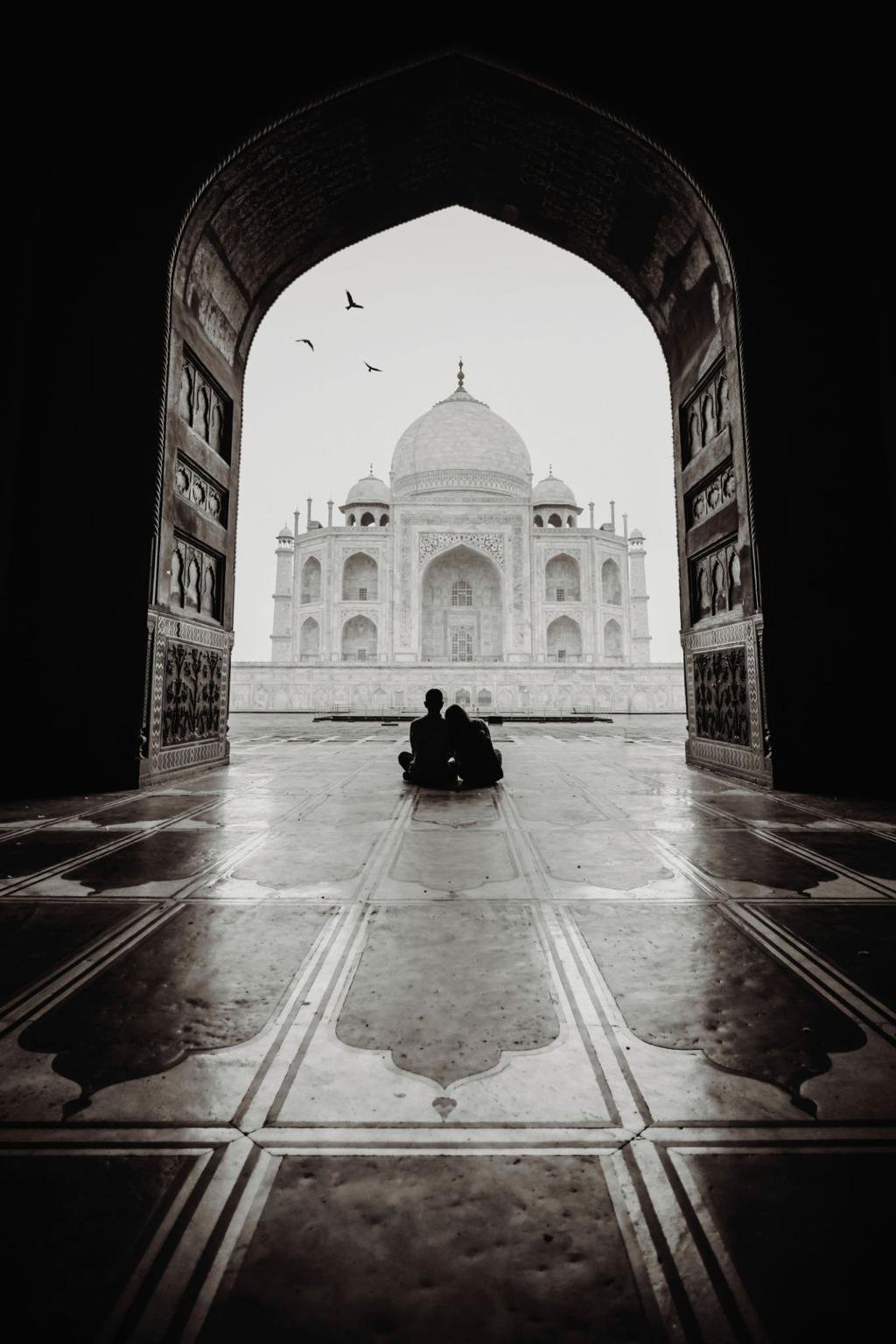 Taj Mahal Private Guided Experience image