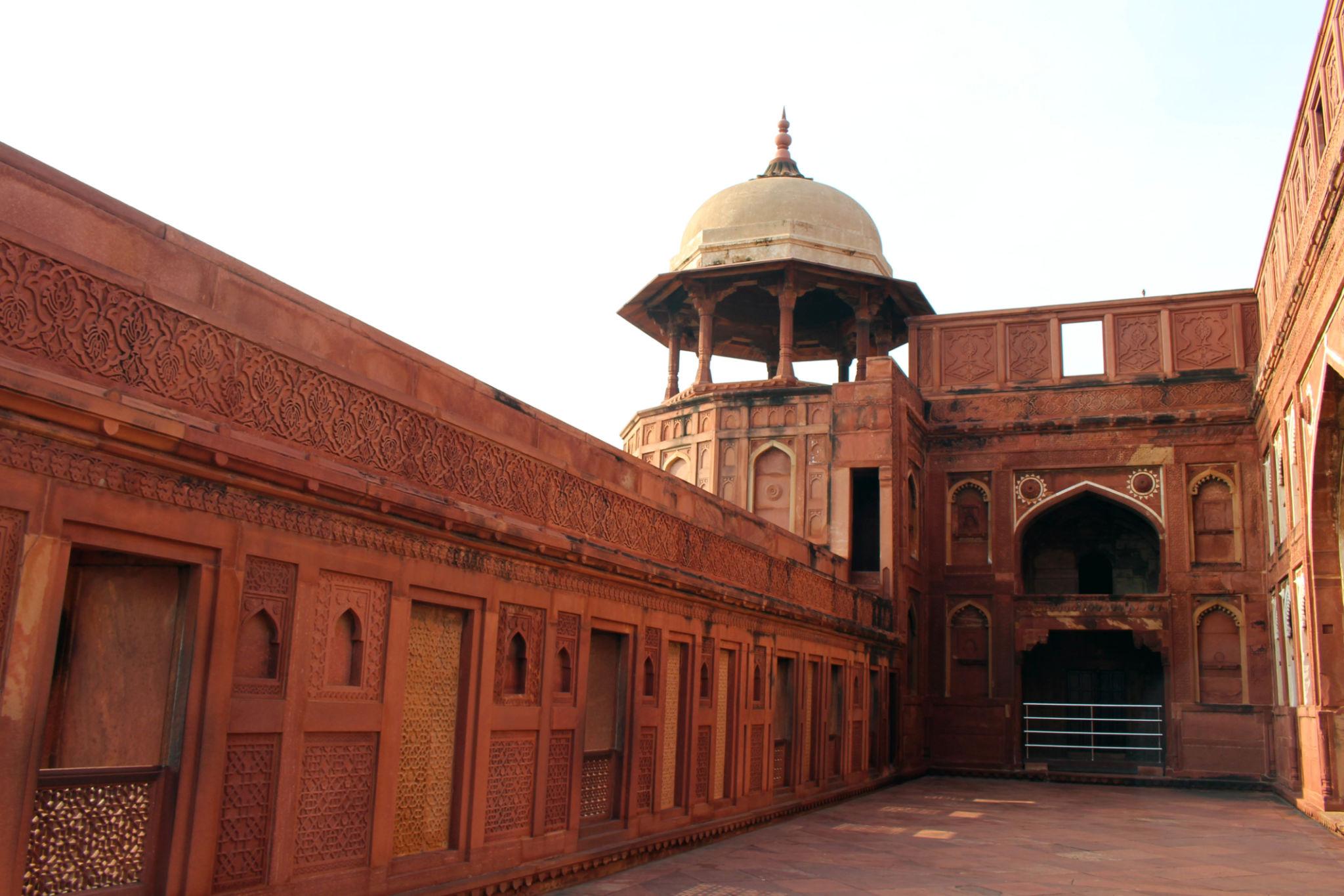 Taj Mahal & Agra Fort Half Day Tour image 1
