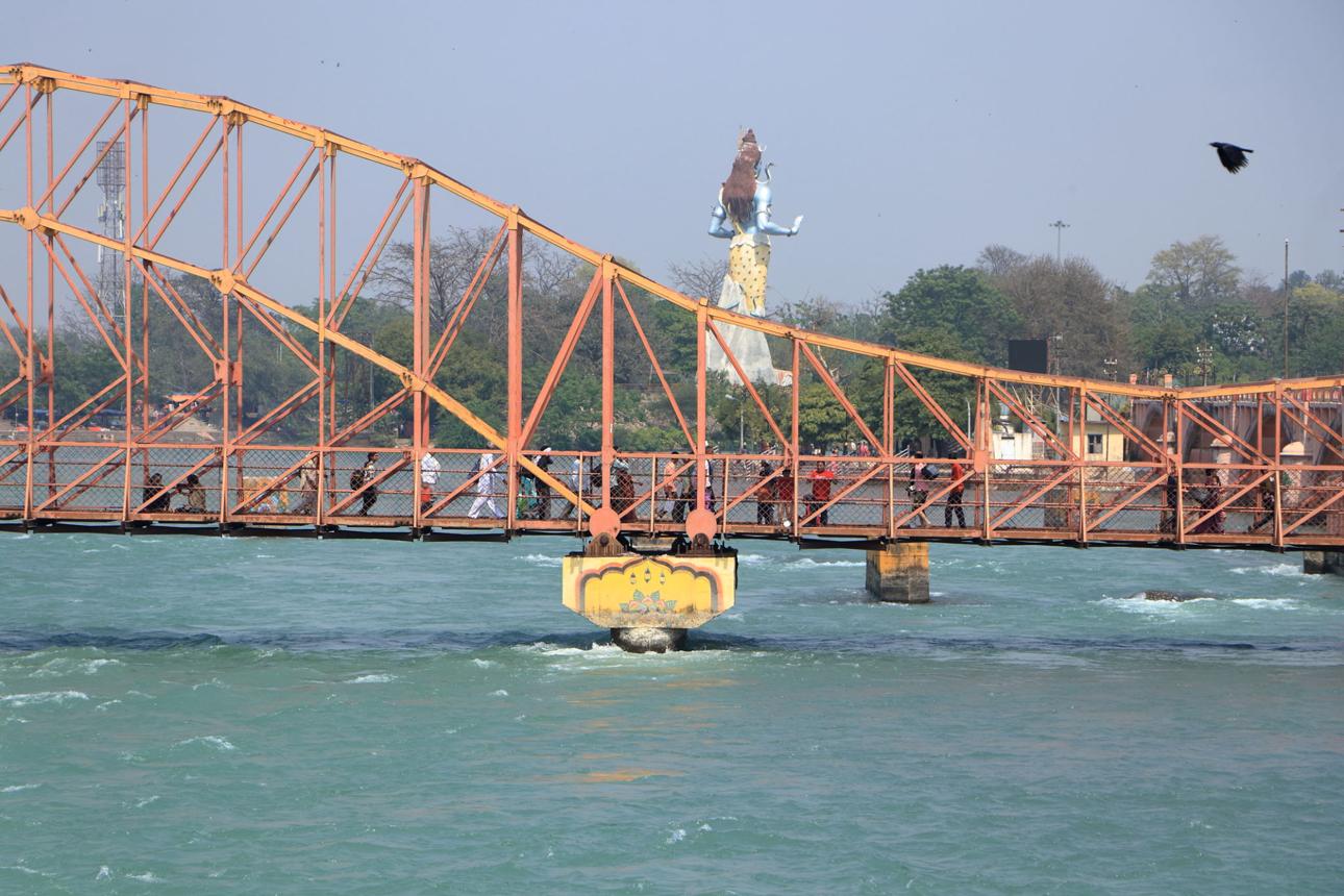 Haridwar Temple & Ganga Aarti Experience image 1
