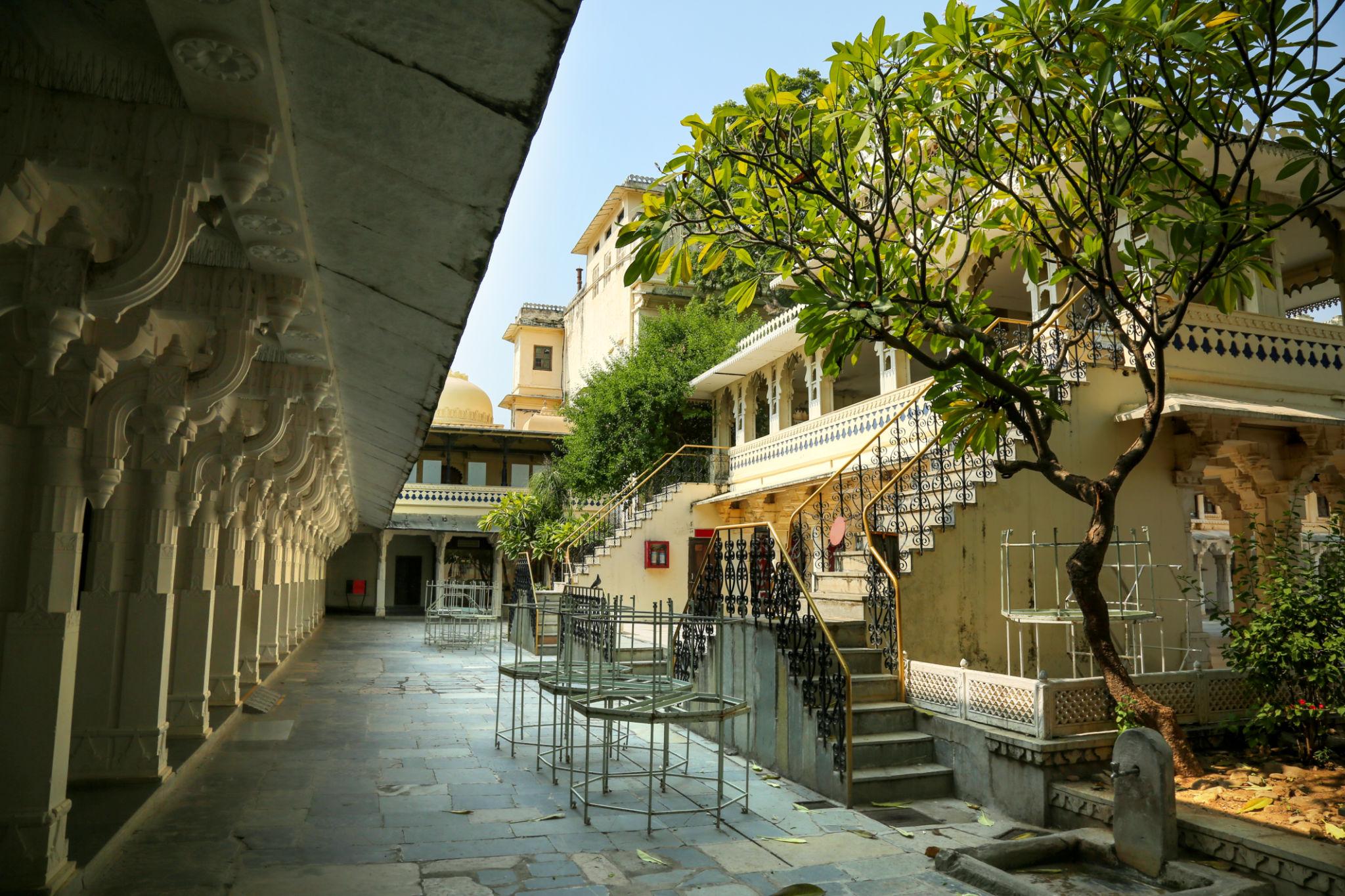 Complete Udaipur Sightseeing Experience image 1