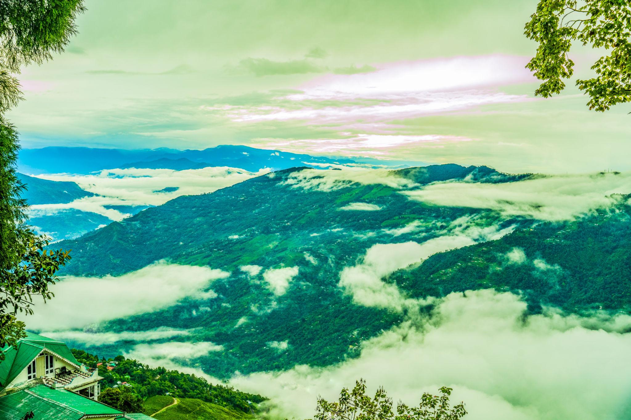 Darjeeling Sunrise & Half Day Explorer image 1