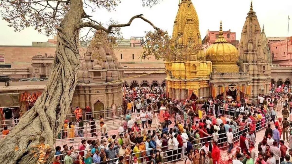 Complete Varanasi Spiritual & Aarti Experience image 1