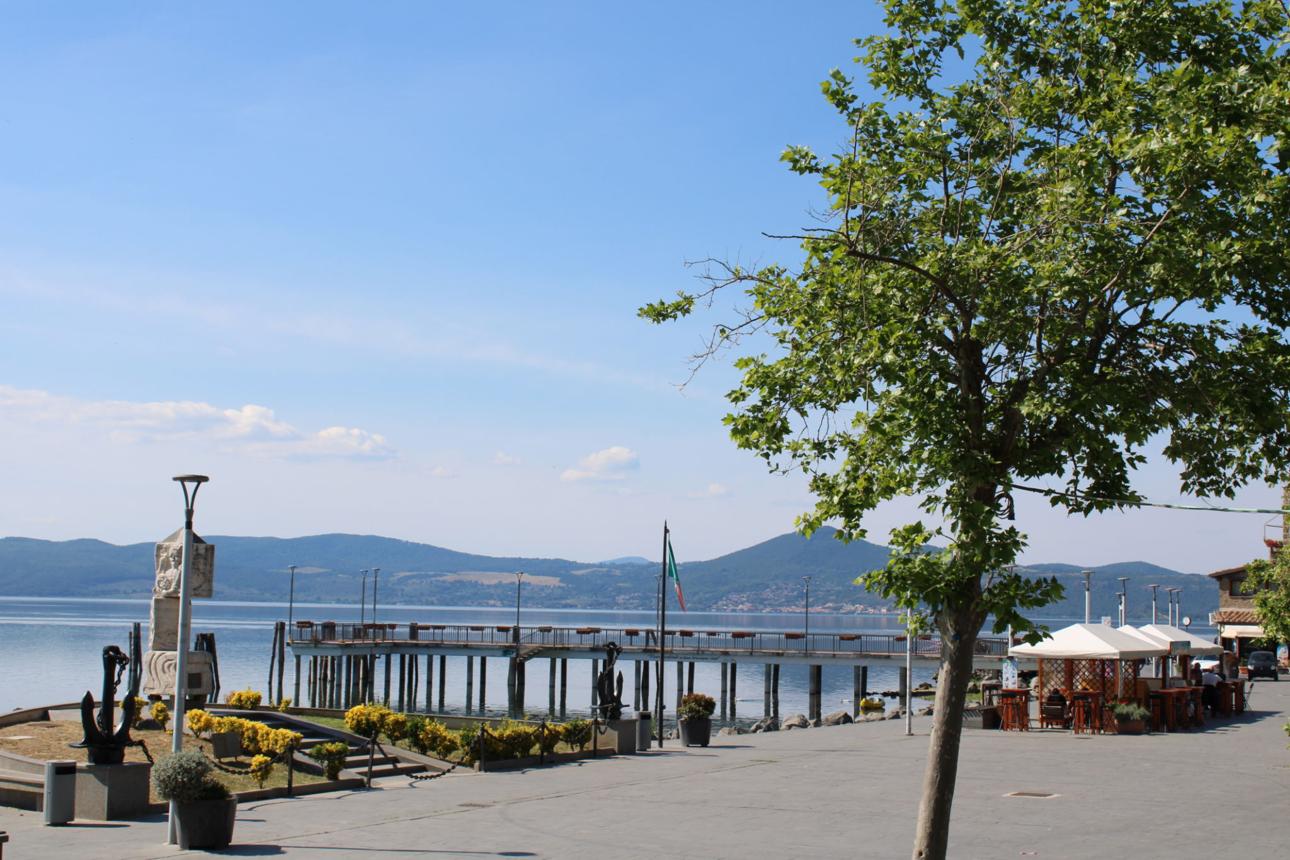Bracciano Castle & Lake Experience image 1