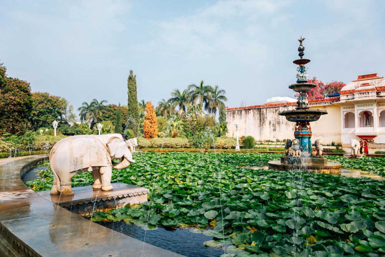 Complete Udaipur Royal Experience (Full Day) image 1