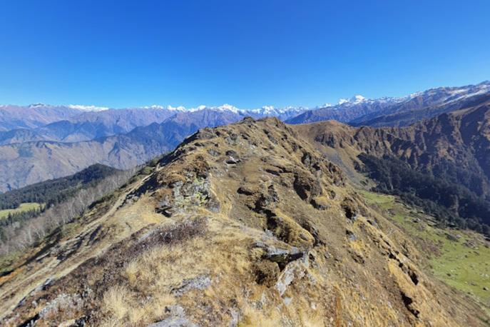 Phulara Ridge Crossover Trek image 1