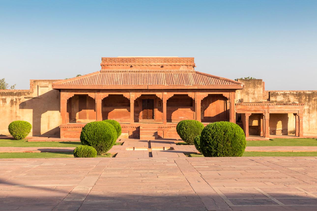 Complete Fatehpur Sikri Heritage Experience image 1