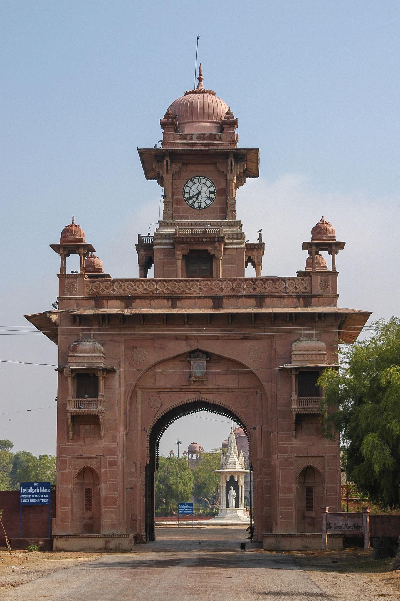 Complete Bikaner Royal Sightseeing Tour image 1