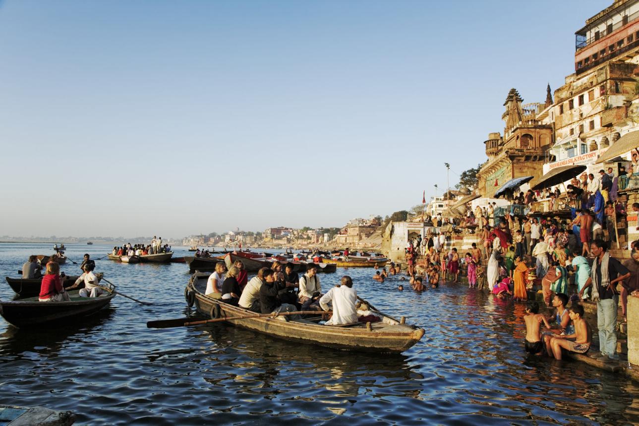 Evening Ganga Aarti Experience image 1