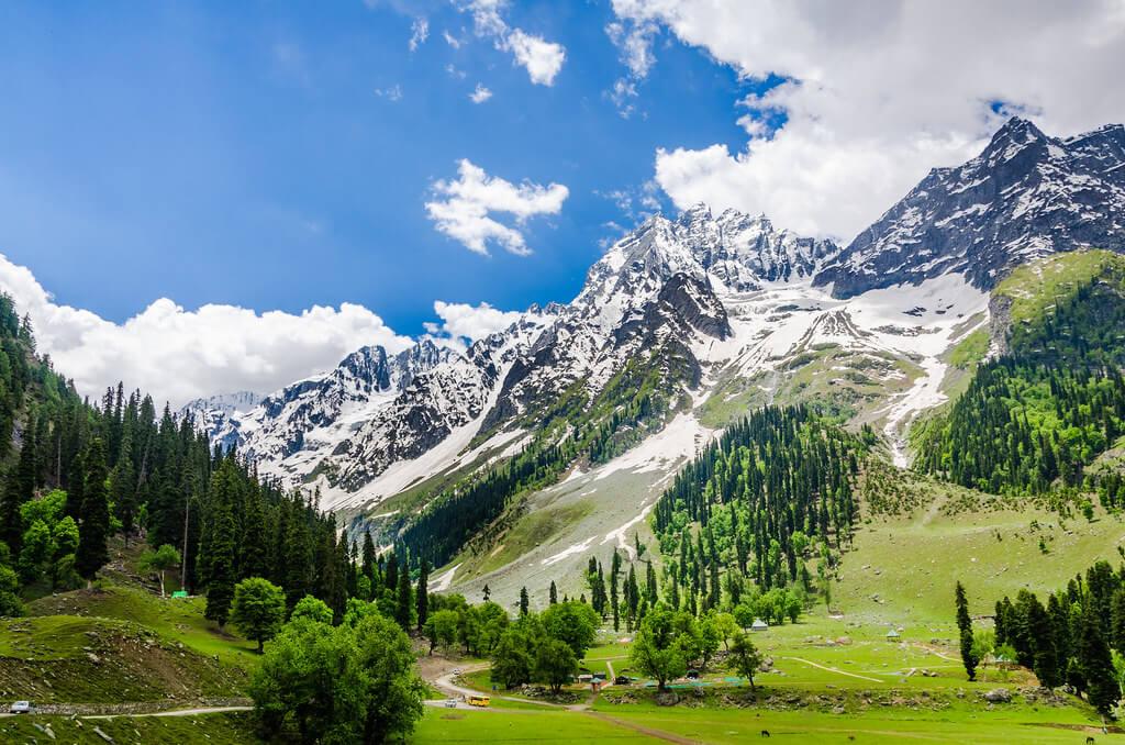 Complete Baramulla & Kashmir Valley Experience image 1