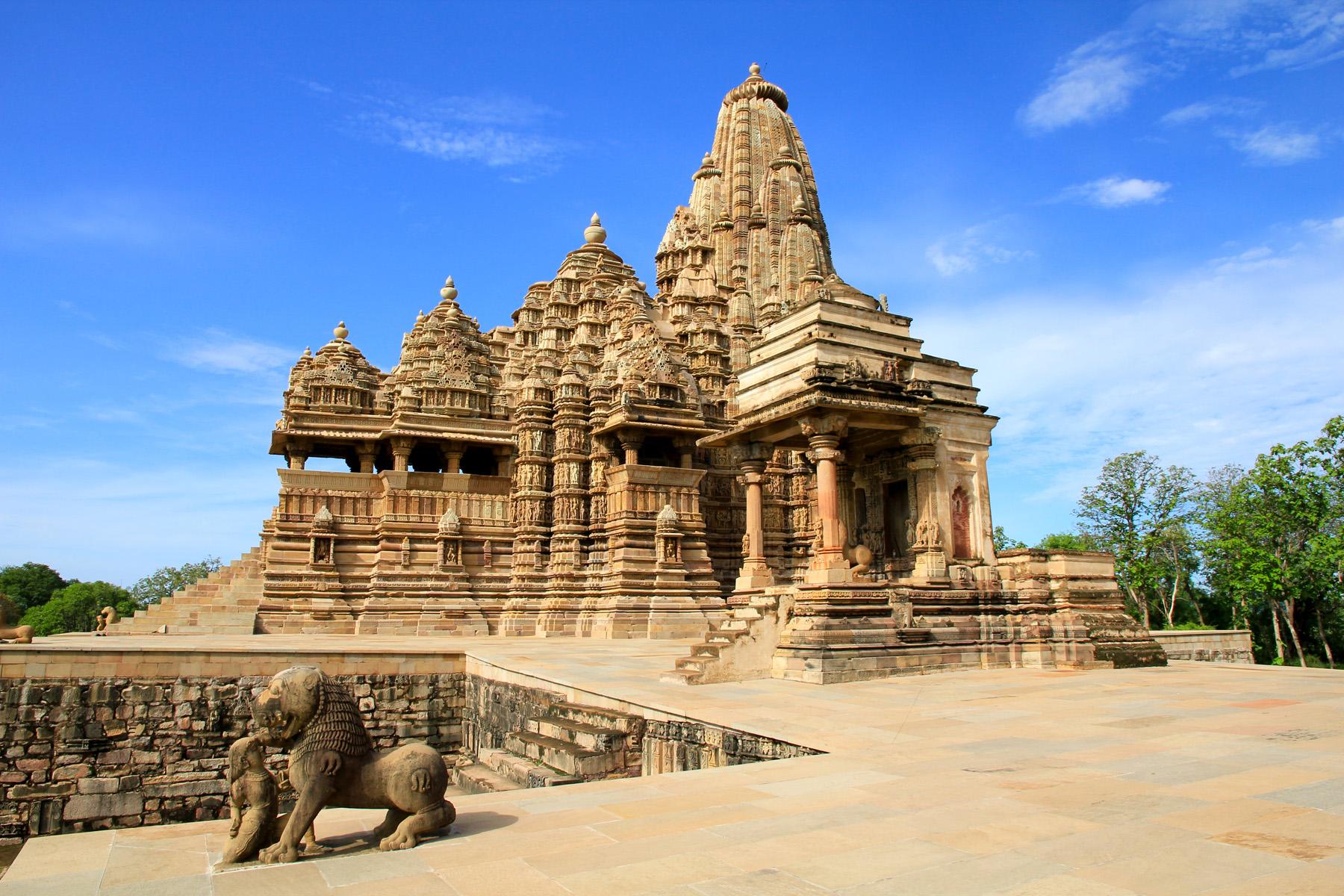 Complete Khajuraho Temple Tour image 1