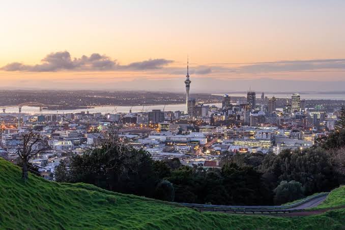 New Zealand Explorer Tour image 1