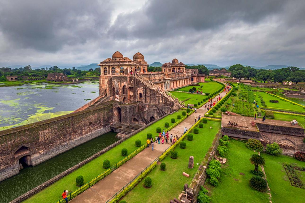 Bhopal to Karnataka Guided Tour image 1