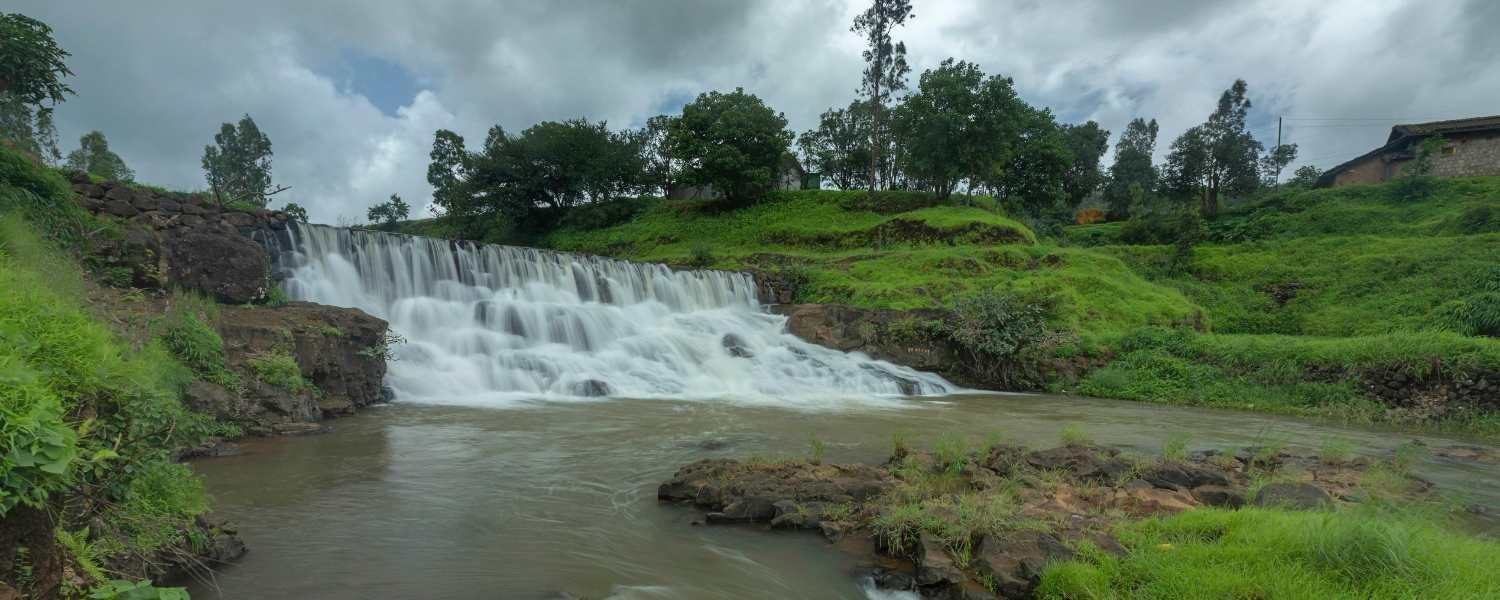 Bhandardara Full-Day Tour image 1