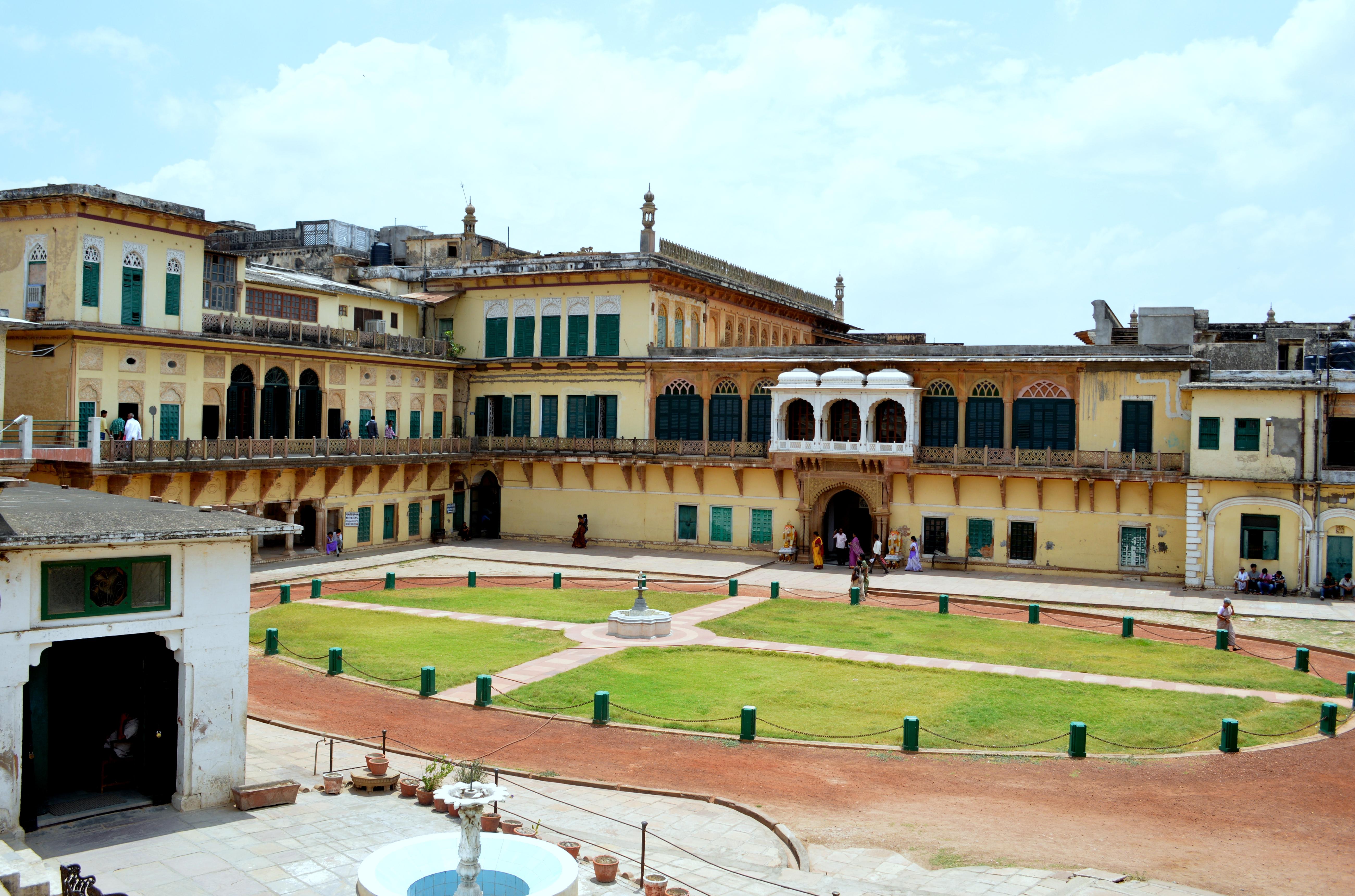 Full-Day Heritage & Sarnath Tour image 1