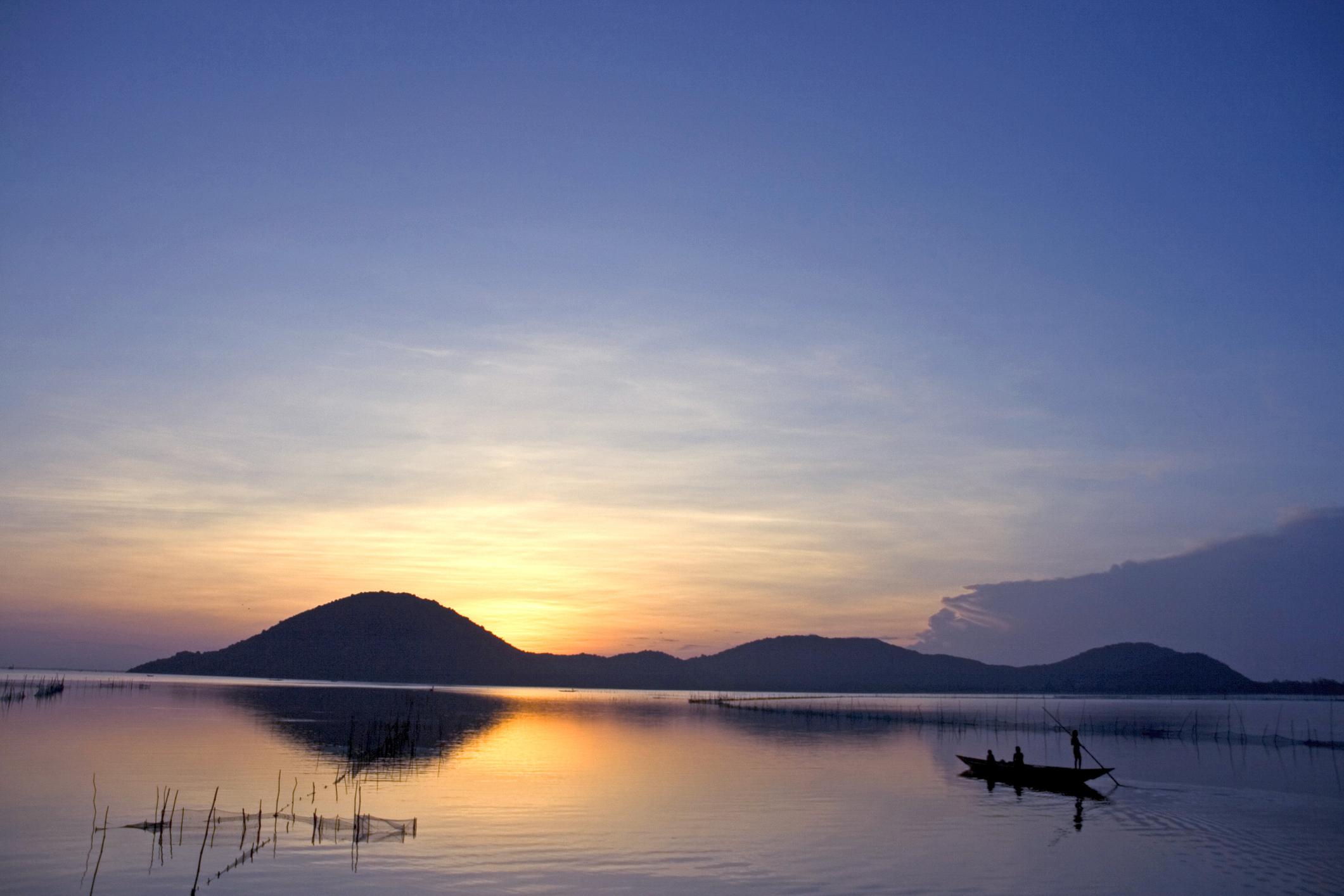 Chilika Lake & Kalijai Temple Tour image 1