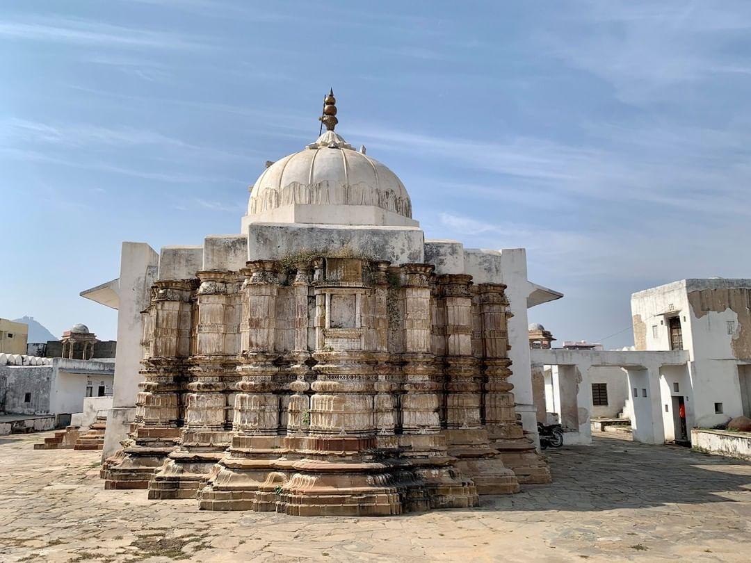 Authentic Pushkar Temples, Ghats & Local Experience image 1