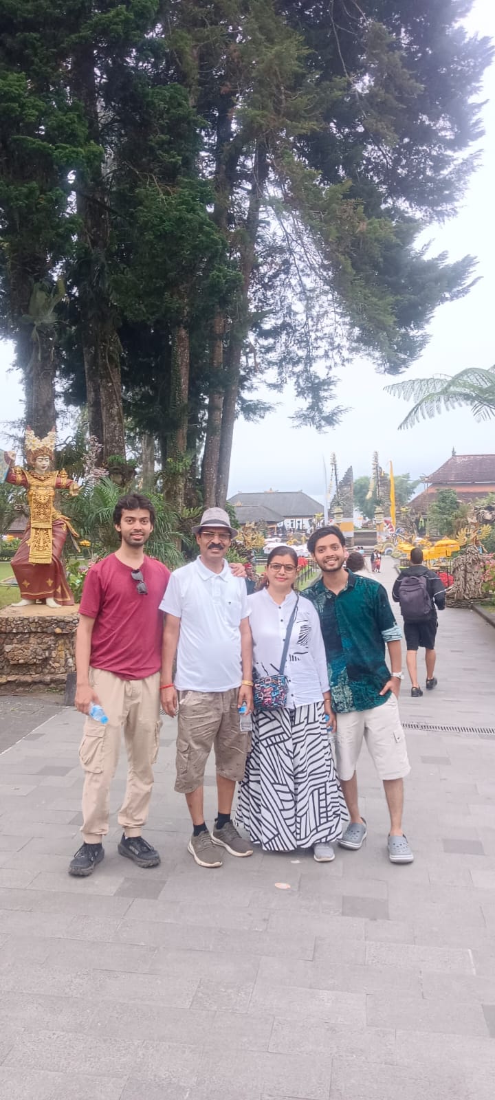 Sight seeing and activities tour image 1