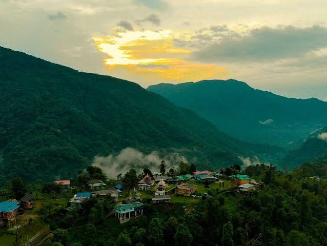 Buxa Tiger Reserve & Historic Mountain Fort Expedition image 1