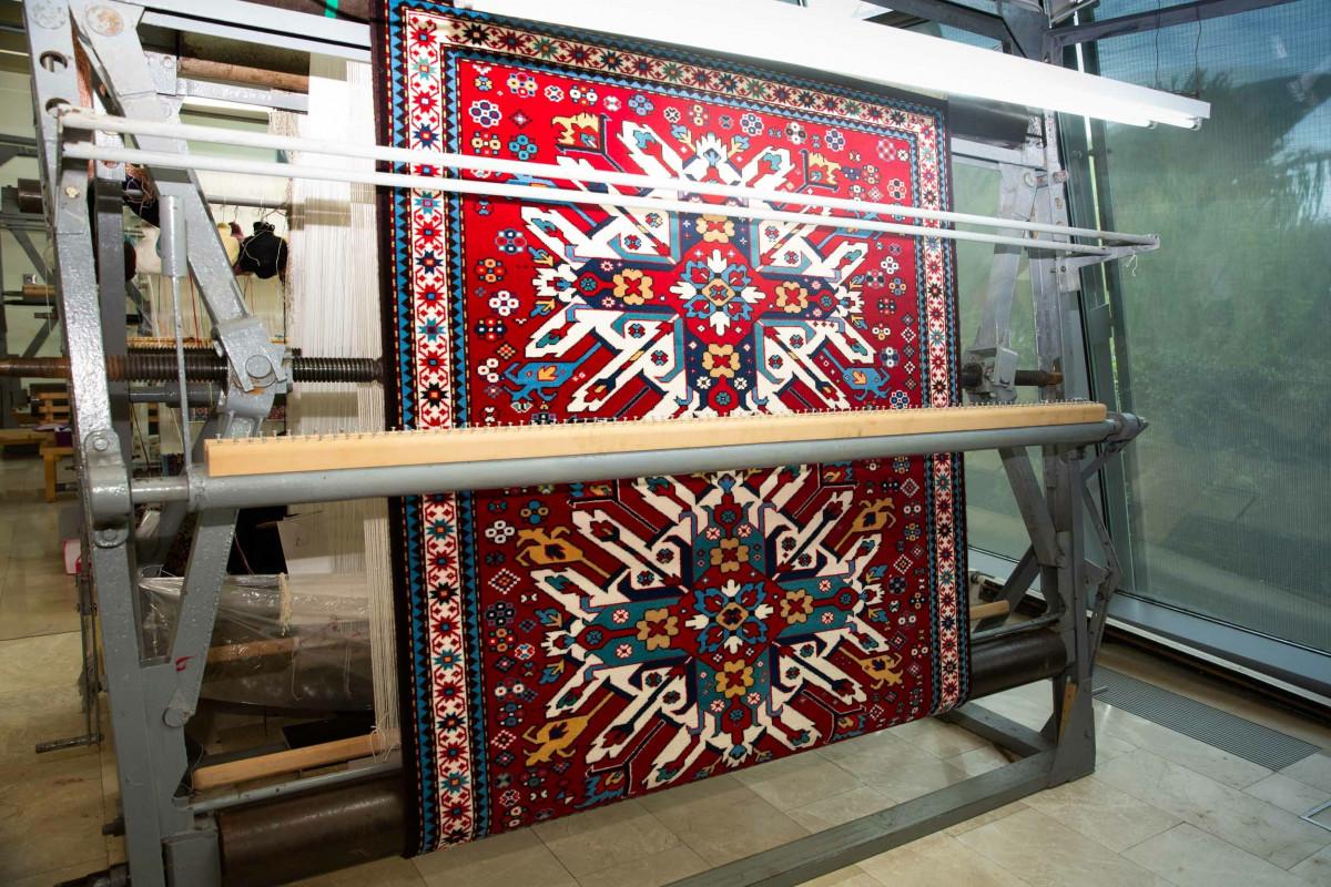 Baku Carpet Museum & Yanar Dag Cultural Tour image 1