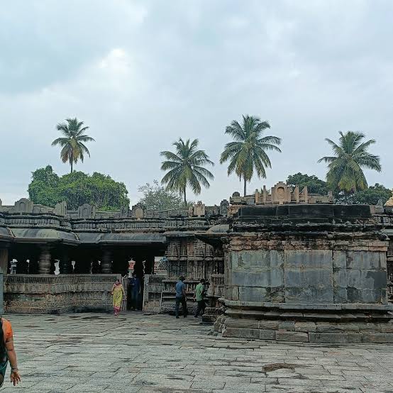 Harihar Temple & Tungabhadra River Heritage Trail image 1