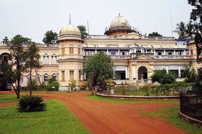 Jhargram Rajbari & Chilkigarh Heritage Trail image 1