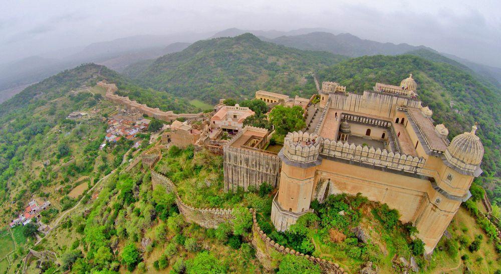 Kumbhalgarh Fort & Rajput Heritage Tour image 1