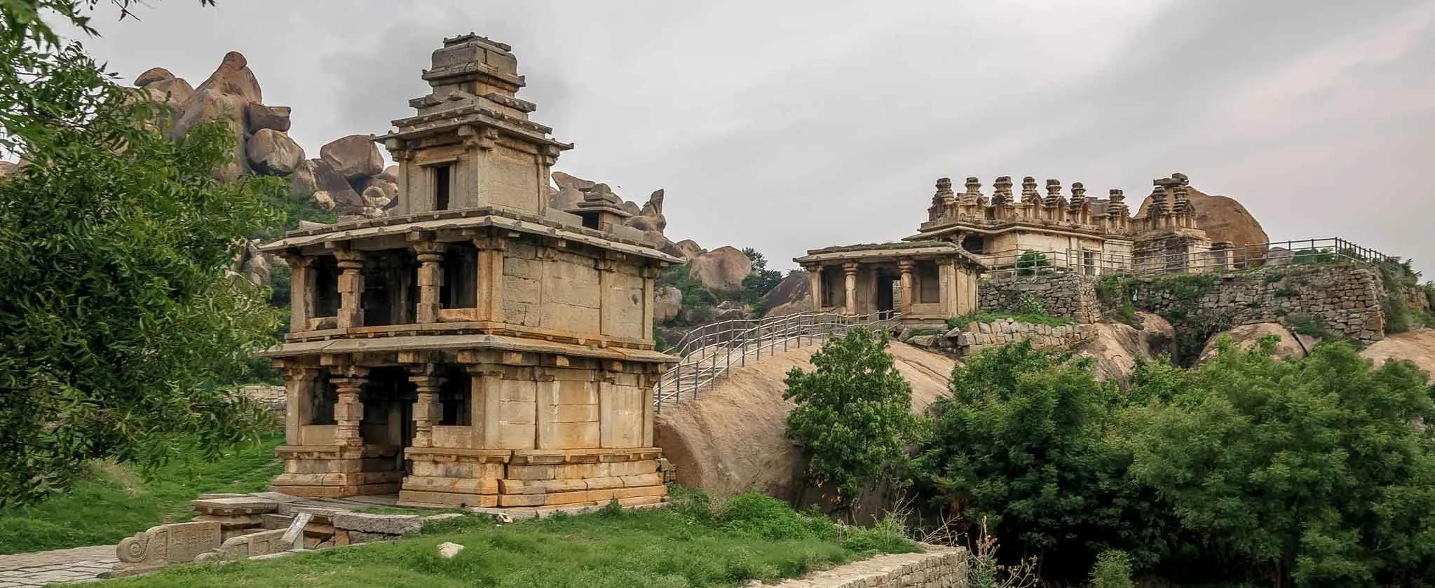 Chitradurga Temples, Hills & Karnataka Culture Tour image 1